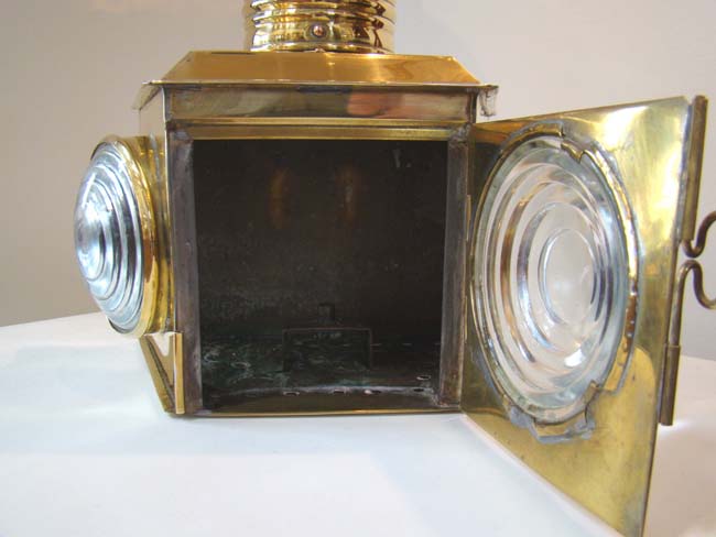 A Wonderful late 19th or early 20th century Combination Port and Starboard Running Light — image 4